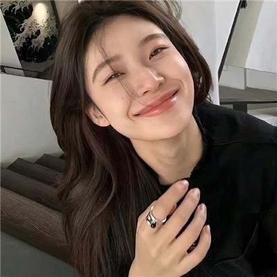 春花娇美可人儿